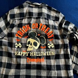 Disneyland Halloween Trick or Treat Gray Plaid Flannel Shirt